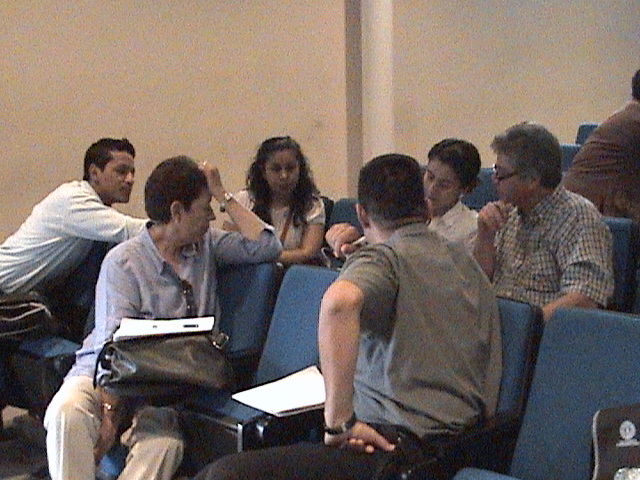Los maestros trabajando